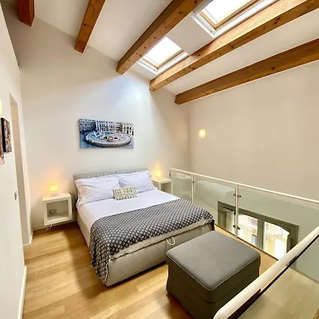 The Unique Loft Maqueda - In The Centre Palermo