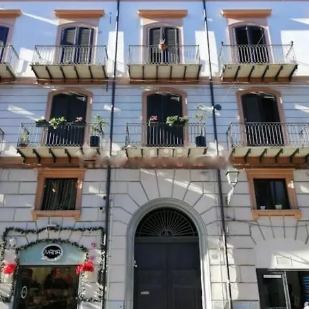 The Unique Loft Maqueda - In The Centre Apartment Palermo
